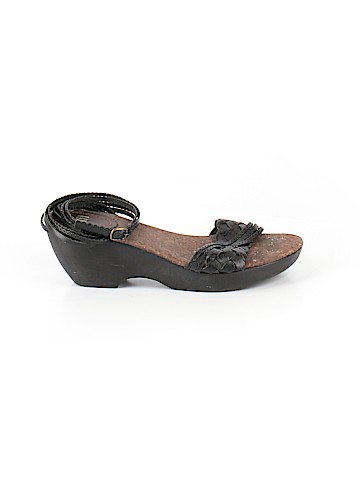 Gap Wedges (view 1)