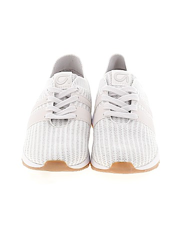 Gap Fit Sneakers (view 2)