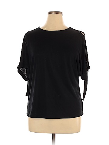 Ava & Viv Short Sleeve Top (view 1)