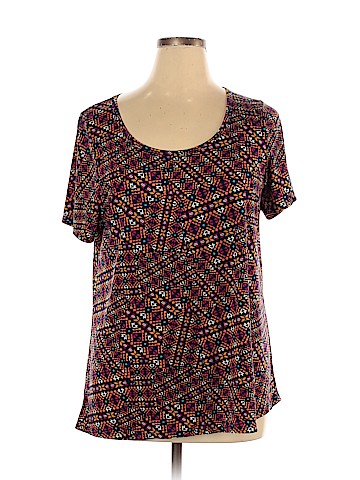 Lularoe Short Sleeve T-Shirt (view 1)