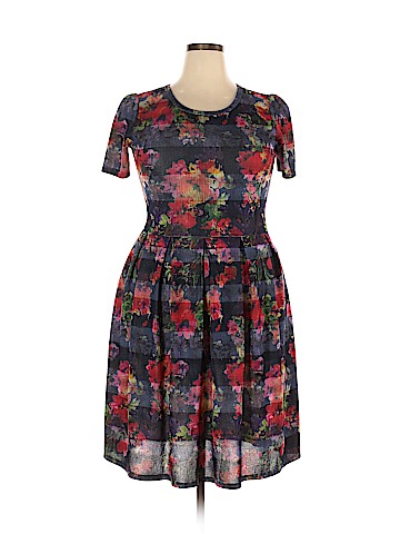 Lularoe Casual Dress (view 1)