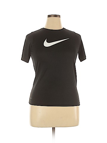 Nike Active T-Shirt (view 1)