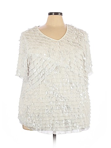 Maggie Barnes Short Sleeve Top (view 1)