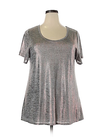 Lularoe Short Sleeve T-Shirt (view 1)