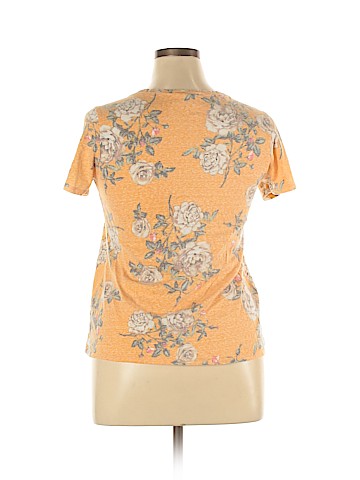 Bobbie Brooks Short Sleeve T-Shirt (view 2)