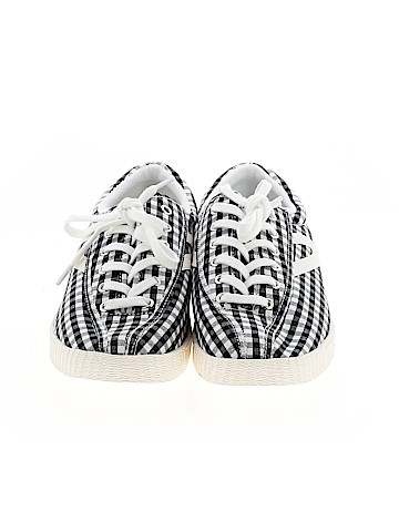 Tretorn Flats (view 2)