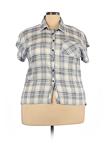 Assorted Brands Short Sleeve Button-Down Shirt (view 1)