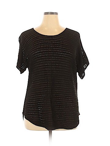 Catherines Short Sleeve Top (view 1)