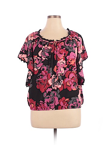 Elle Short Sleeve Blouse (view 1)
