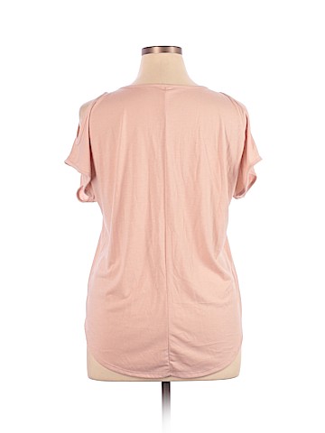 No Boundaries Short Sleeve Top (view 2)