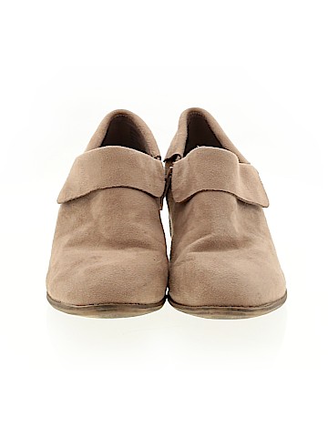 American Eagle Shoes Ankle Boots (view 2)