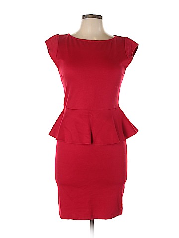 Alice + Olivia Casual Dress (view 1)