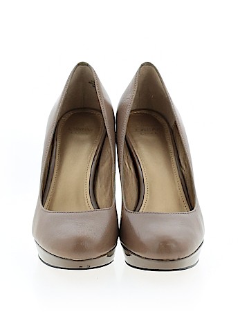 Circa Joan & David Heels (view 2)