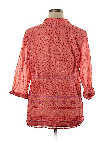 Old Navy Long Sleeve Button-Down Shirt (view 2)