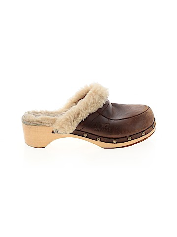 Ugg Australia Mule/Clog (view 1)