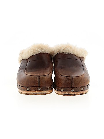 Ugg Australia Mule/Clog (view 2)