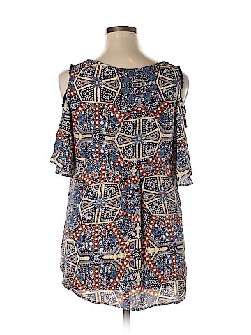 W5 Short Sleeve Blouse (view 2)