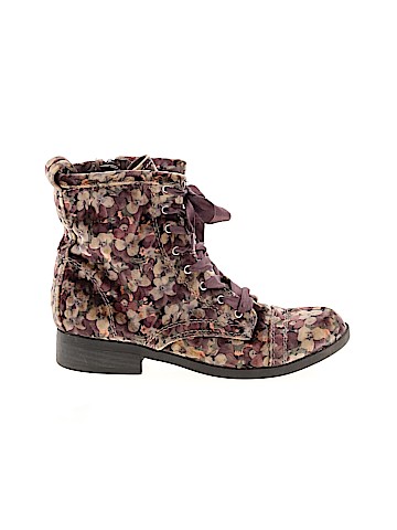 Stevies Boots (view 1)