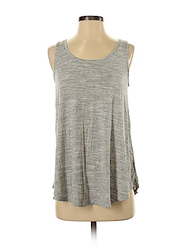 Nike Sleeveless Top (view 1)