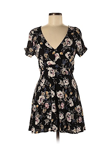 Forever 21 Casual Dress (view 1)