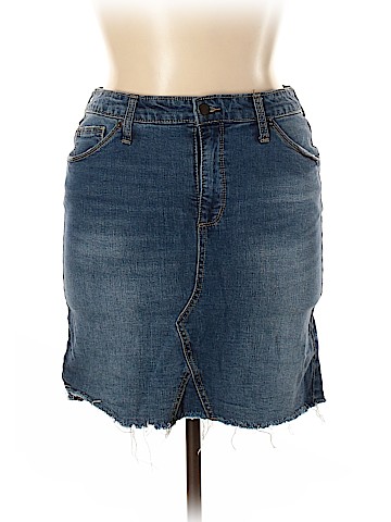 Universal Thread Denim Skirt (view 1)