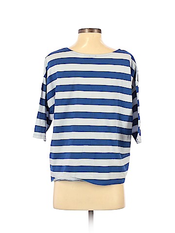 Levi's Short Sleeve T-Shirt (view 2)