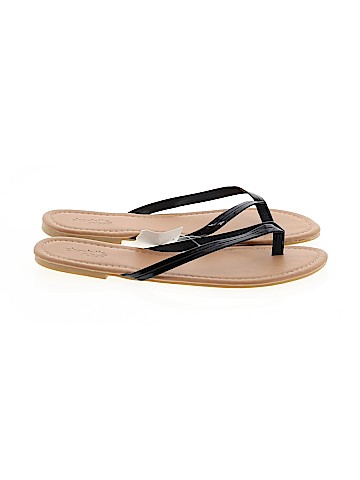 Charlotte Russe Flip Flops (view 1)