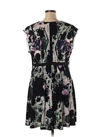 Simply Vera Vera Wang Casual Dress (view 2)