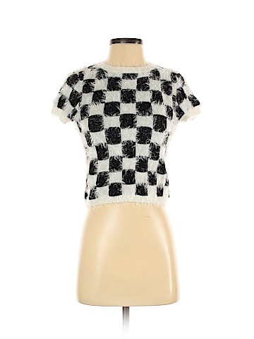 Forever 21 Pullover Sweater (view 1)