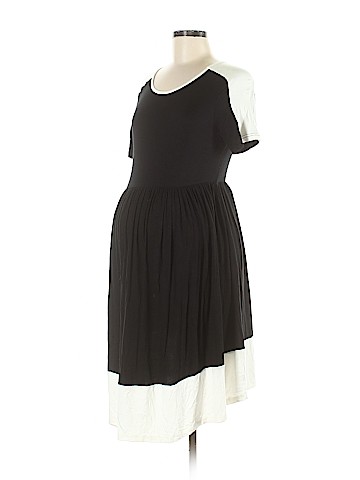 Kimi + Kai Maternity Casual Dress (view 1)