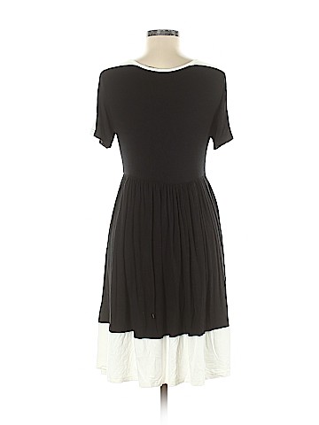 Kimi + Kai Maternity Casual Dress (view 2)