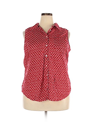 St. John's Bay Sleeveless Button-Down Shirt (view 1)