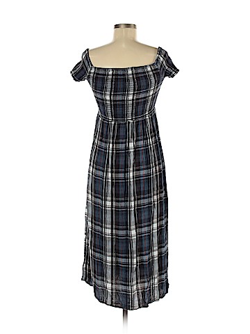 Urban Outfitters Casual Dress (view 2)