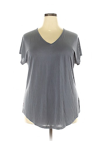 Maurices Short Sleeve T-Shirt (view 1)