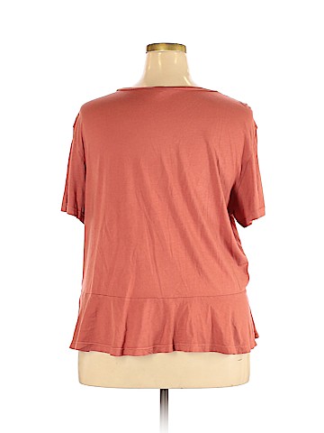 BP. Short Sleeve Top (view 2)