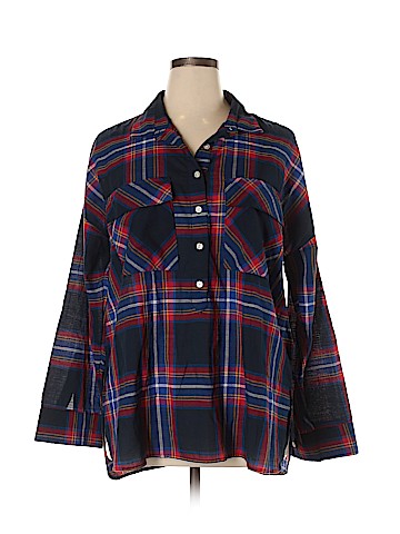 Old Navy Long Sleeve Button-Down Shirt (view 1)