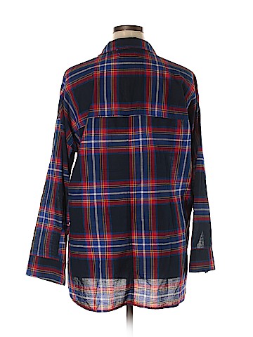 Old Navy Long Sleeve Button-Down Shirt (view 2)