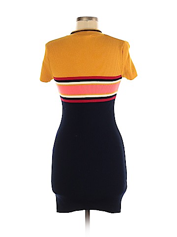 Urban Outfitters Casual Dress (view 2)