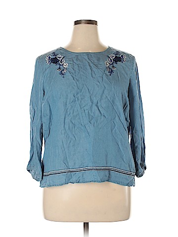 Bass 3/4 Sleeve Blouse (view 1)