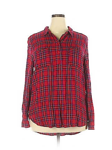 Universal Thread Long Sleeve Button-Down Shirt (view 1)