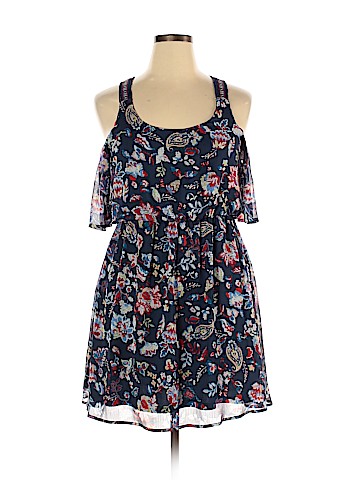 C. Wonder Casual Dress (view 1)