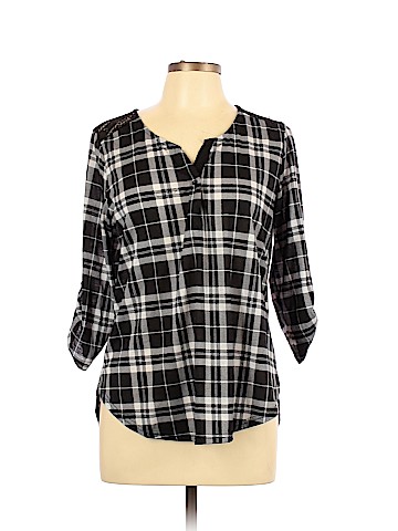 Justify 3/4 Sleeve Top (view 1)