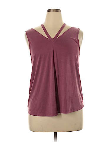 American Eagle Outfitters Sleeveless Top (view 1)