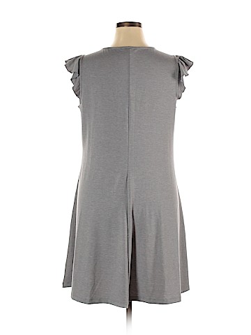 Old Navy Casual Dress (view 2)