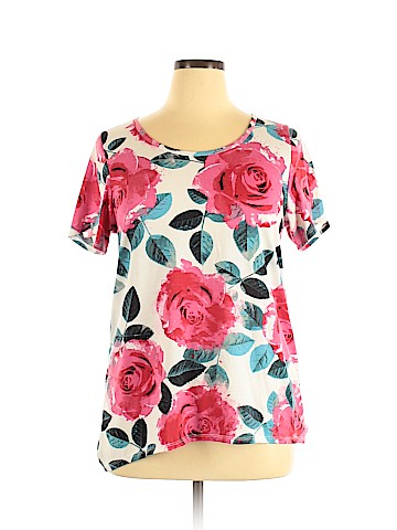 Lularoe Short Sleeve T-Shirt (view 1)
