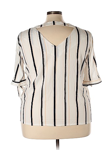 Unbranded Short Sleeve Blouse (view 2)