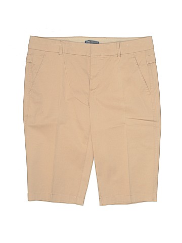 Vince. Khaki Shorts (view 1)