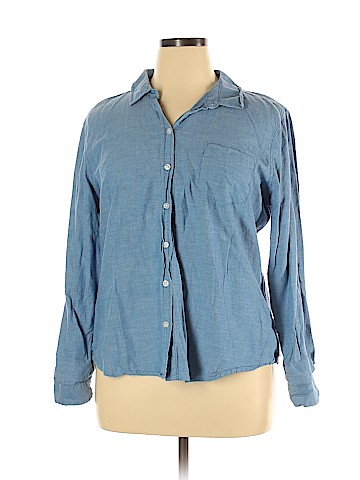 Old Navy Long Sleeve Button-Down Shirt (view 1)