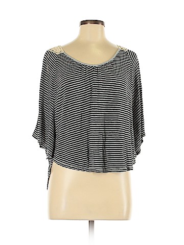 Dream Out Loud by Selena Gomez Short Sleeve Top (view 1)