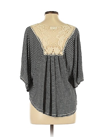 Dream Out Loud by Selena Gomez Short Sleeve Top (view 2)